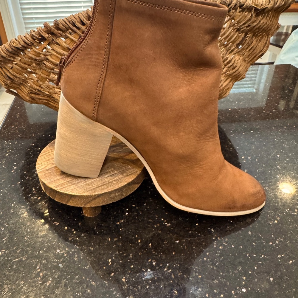 Elegant Tan Ankle Booties